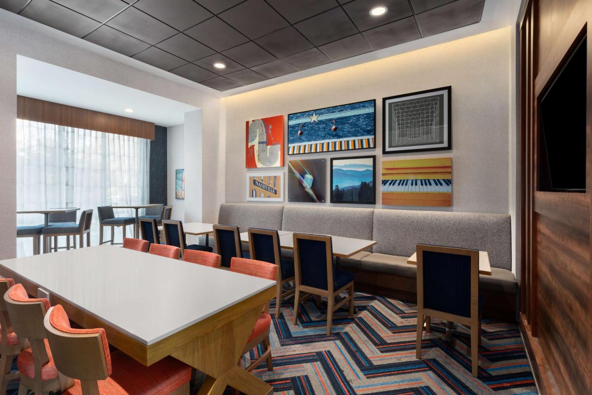 Hampton Inn By Hilton Nashville Airport Century Place Dış mekan fotoğraf