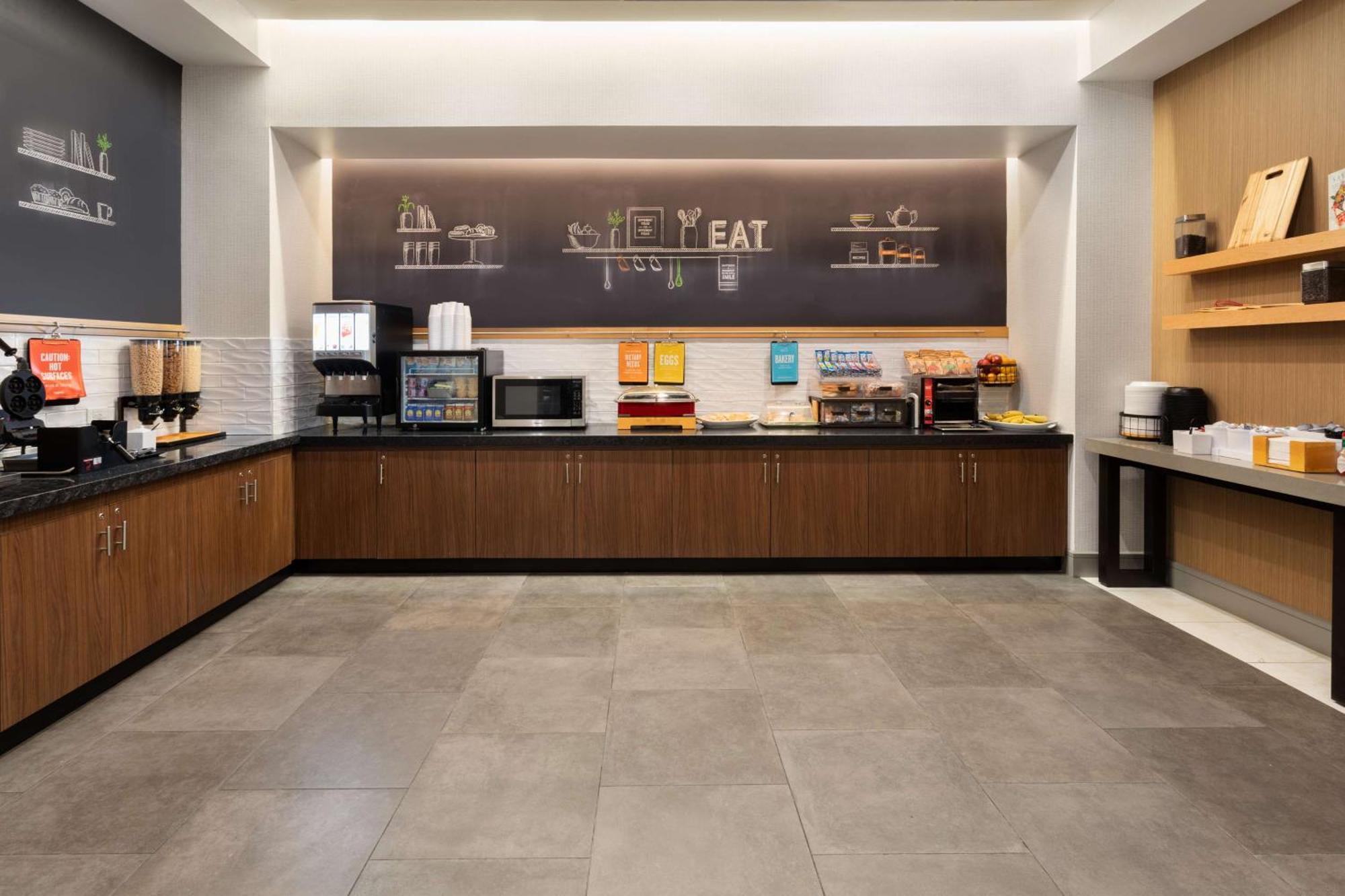 Hampton Inn By Hilton Nashville Airport Century Place Dış mekan fotoğraf