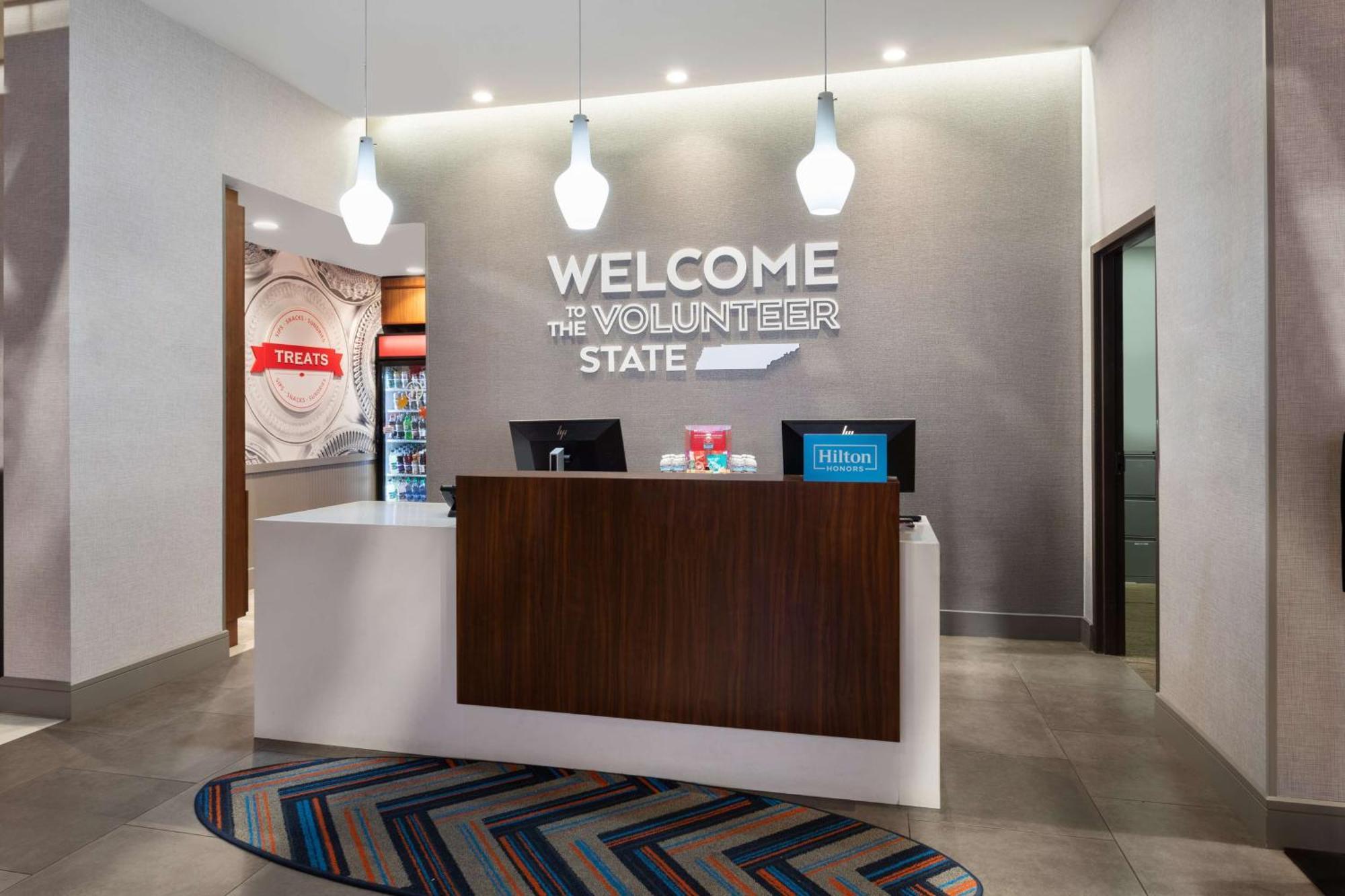Hampton Inn By Hilton Nashville Airport Century Place Dış mekan fotoğraf